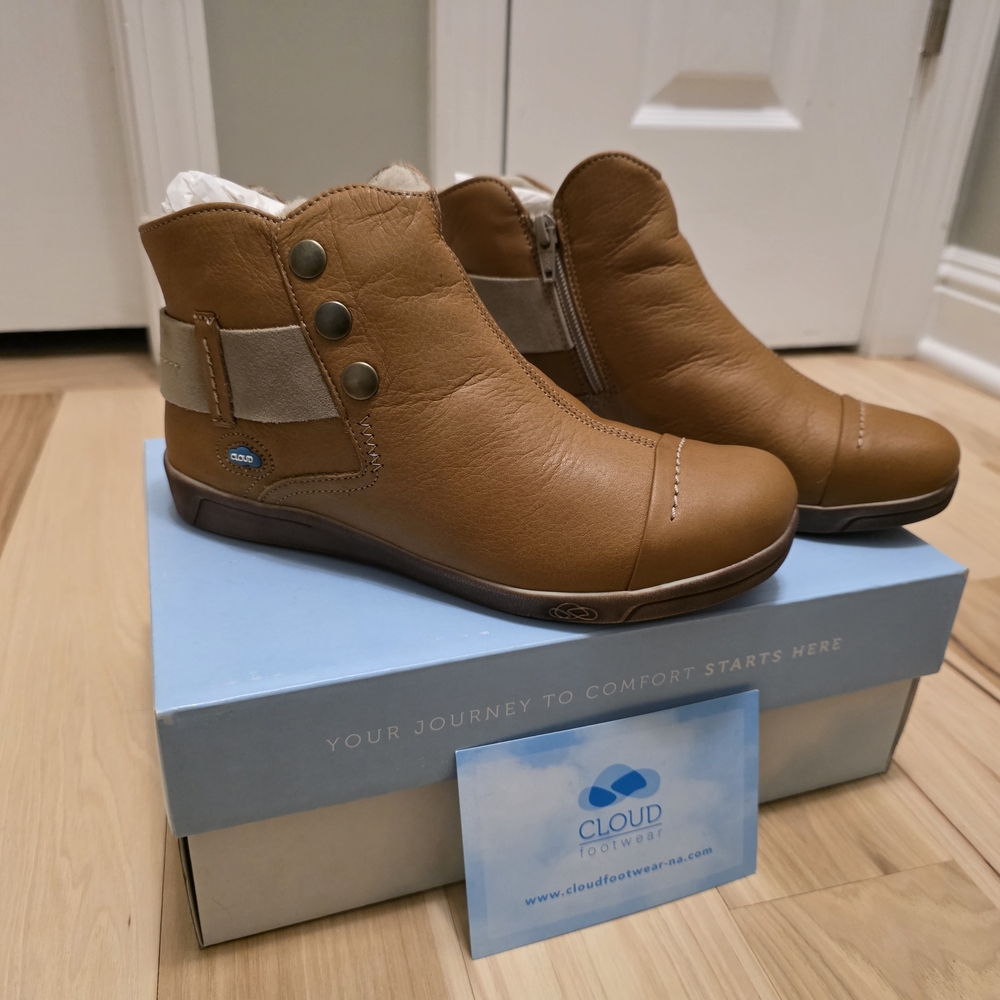 CLOUD Aline Leather Ankle Boots With 100% Wool Lining.